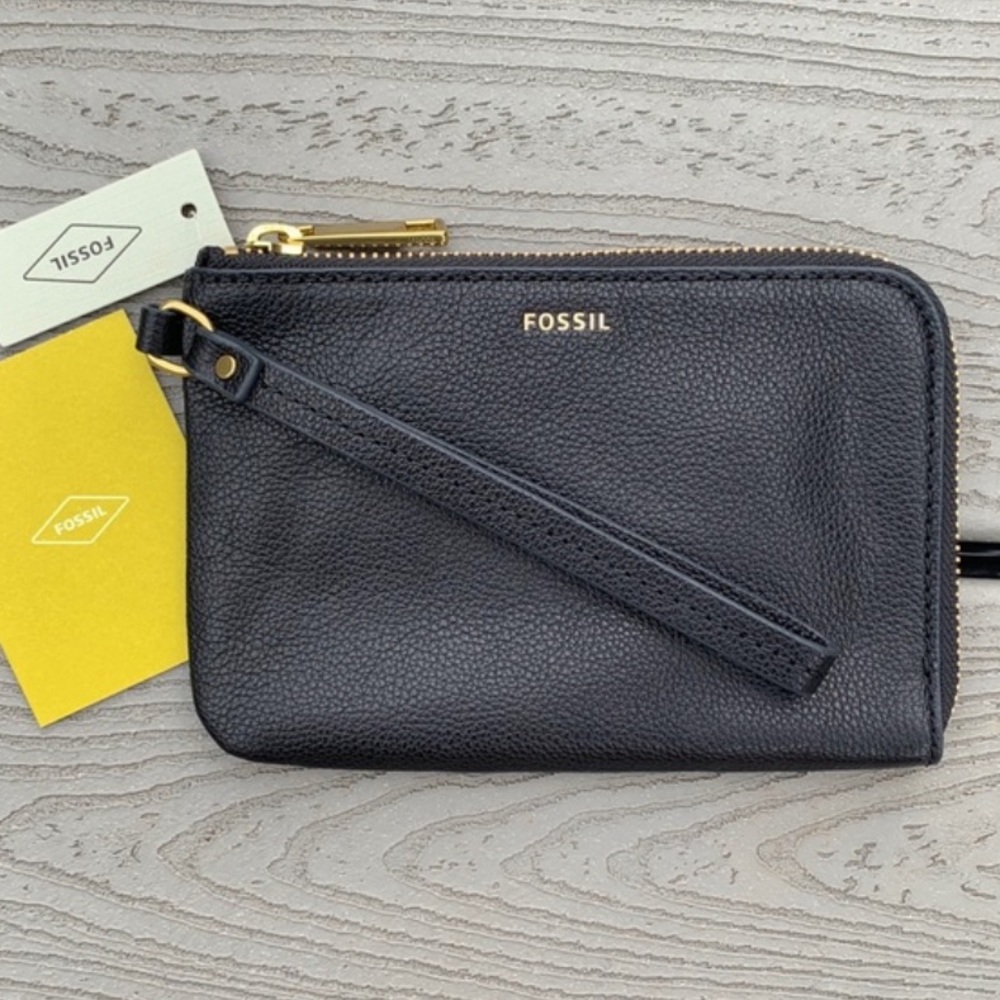 Fossil Tiegan Wristlet in Black - Picture 8 of 8